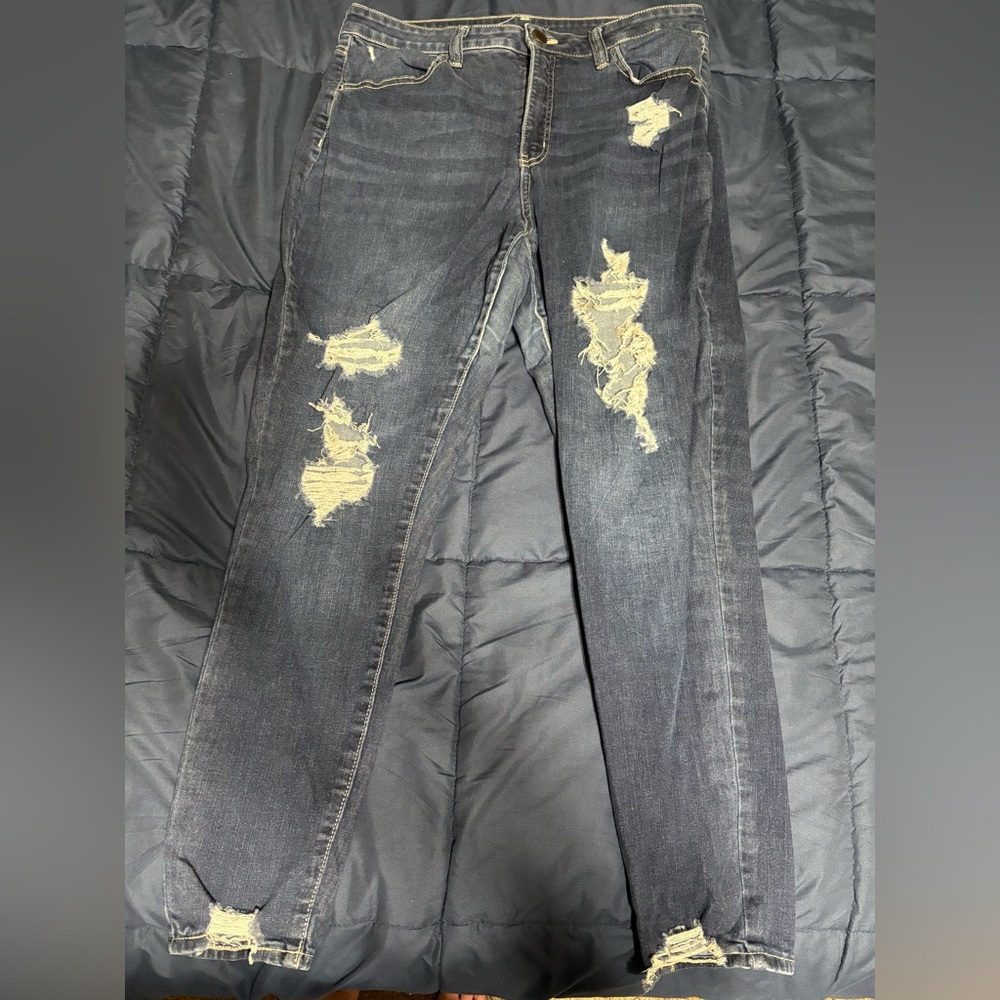 Distressed Gray Women's Jeans
